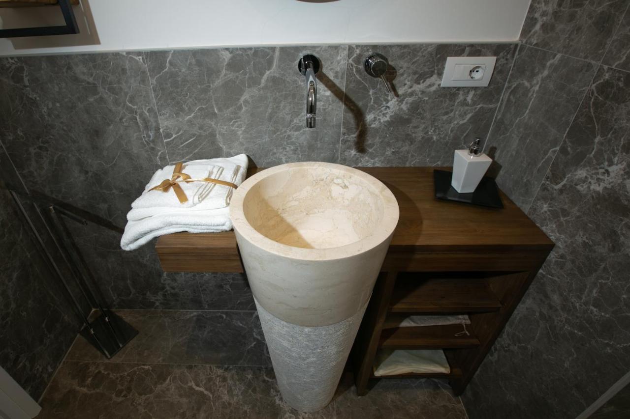 Apartament Abate Luxury Interno 3 *