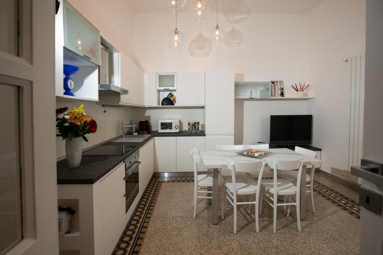 Apartament Abate Luxury Interno 3 *